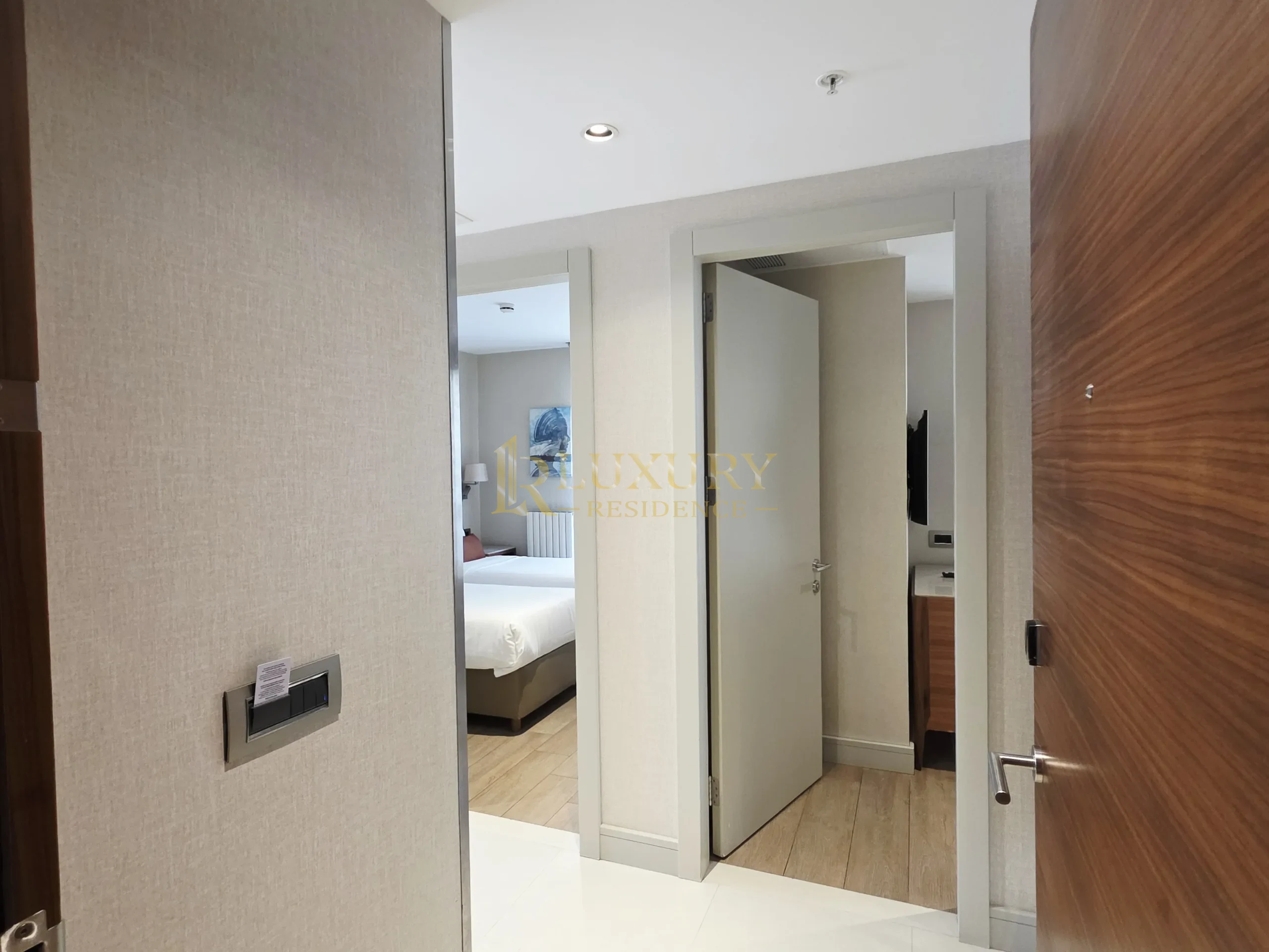 Otel mi, Kısa Dönem Kiralık Daire mi?