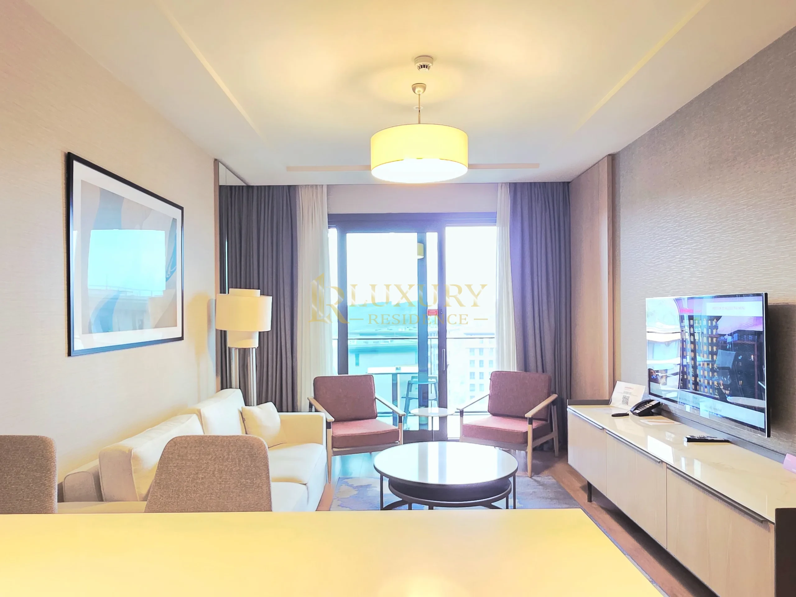 Sakinlik Merkezi | | Lüx 1+1 | Havuz, Gym, Sauna | Otel hizmetli | D.B.