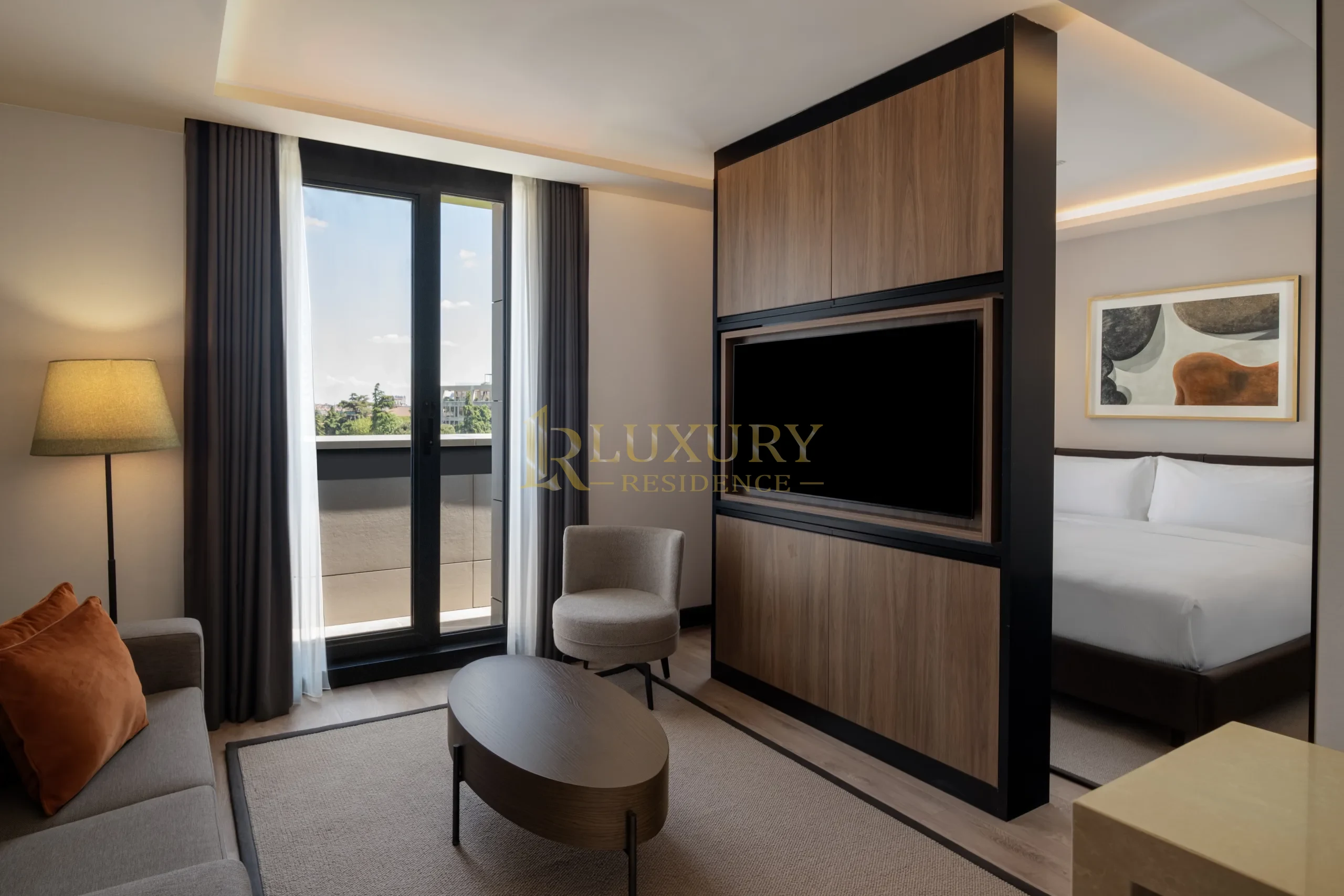 Asia | Lüx 1+0 | Gym&Pool | Balkonlu King Yataklı Delüks Oda | Otel Hizmetli